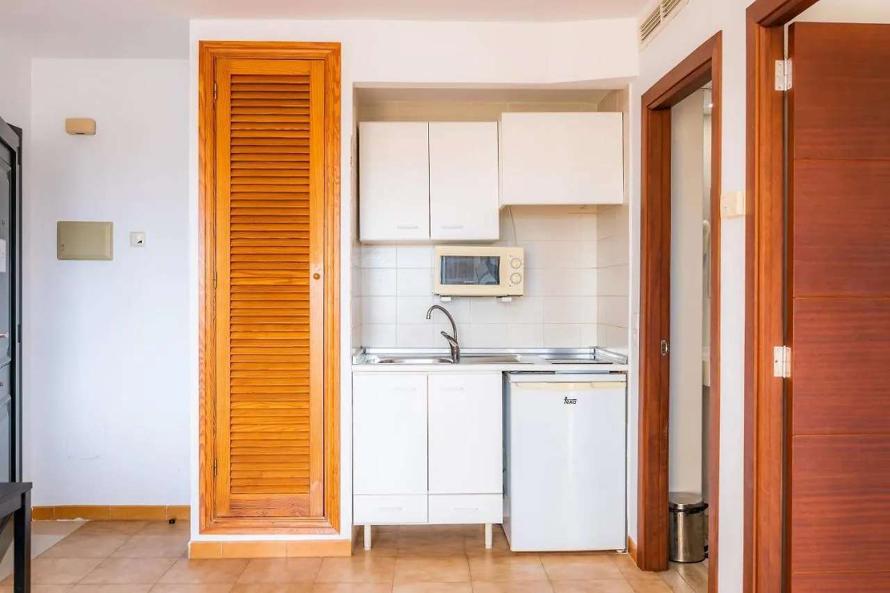 Apto Con Terraza 403 Cala Millor  Holiday home Cala Millor (Mallorca)